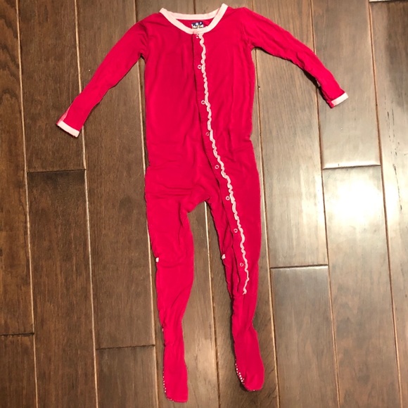 Kickee Pants Other - Kickee pants footed pajamas size 3T